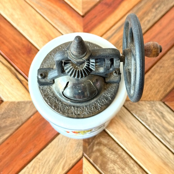 Vintage 7” Ceramic Coffee Grinder Peppermill with Floral Design - Picture 4 of 7